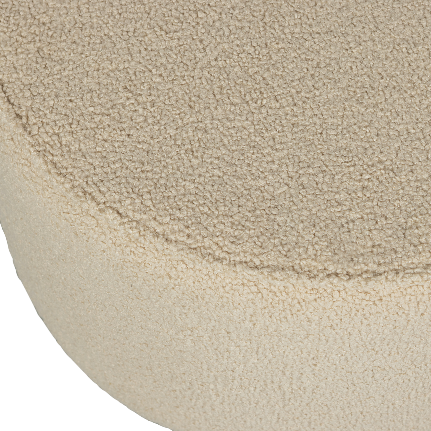SARA RUNDER HOCKER NIEDRIG TEDDY SAND