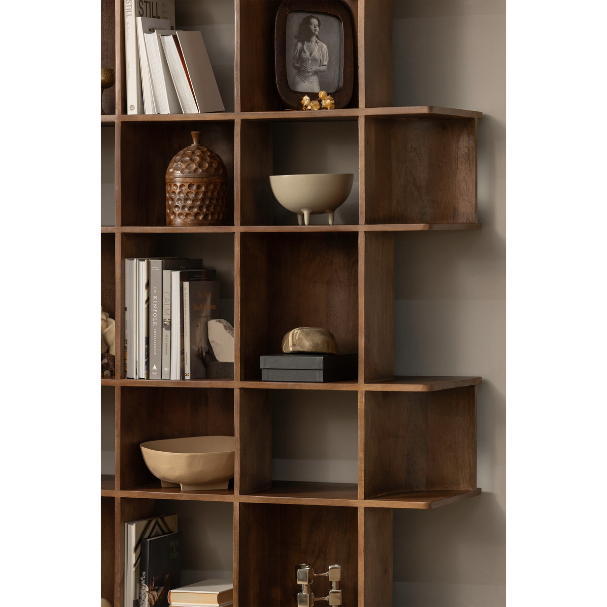 SINNE BUCHERREGAL MANGO HOLZ NUSSBAUM 180x130CM