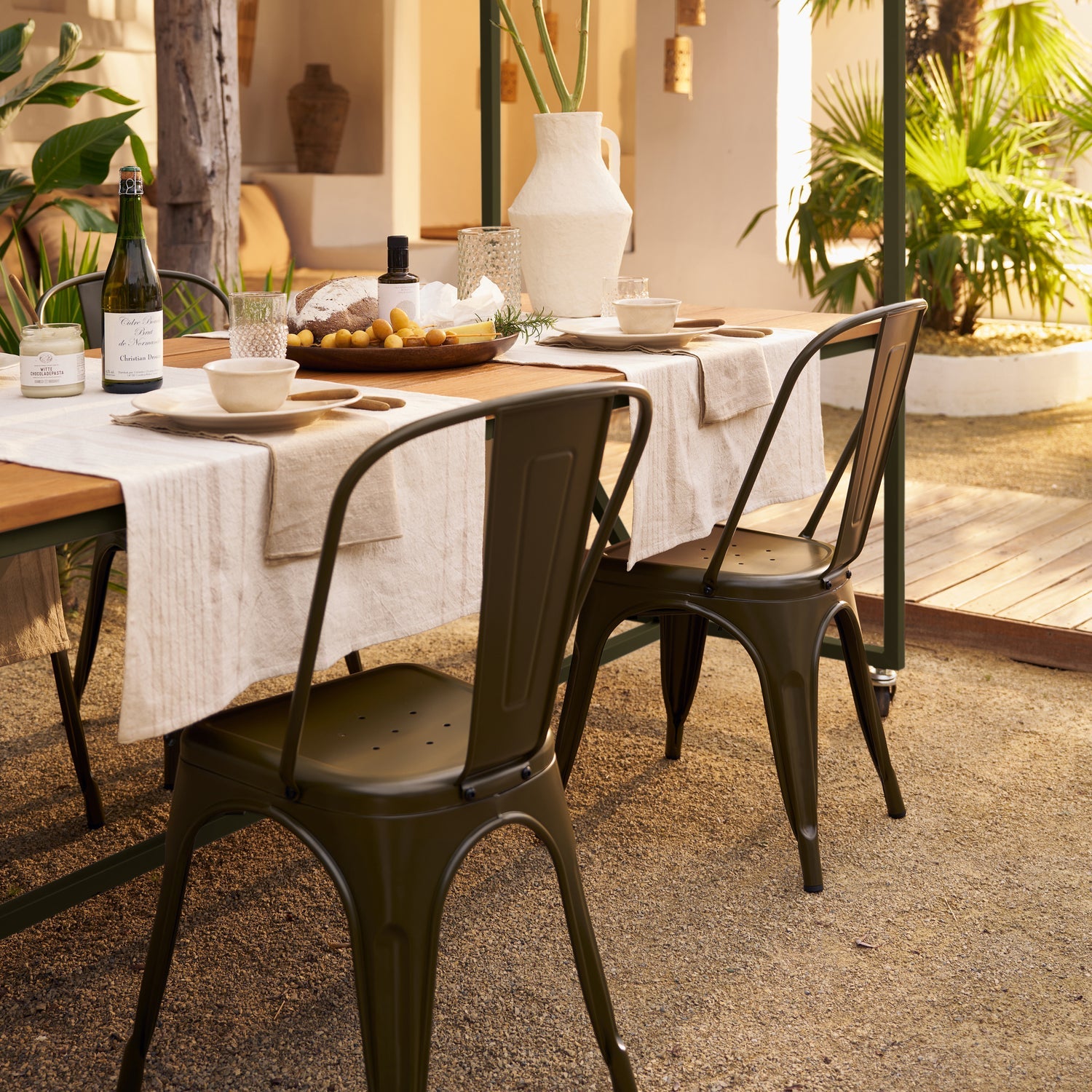 BLUE SKY GARTENTISCH HOLZ MIT DEKOGESTELL CAMOUFLAGE GRUN