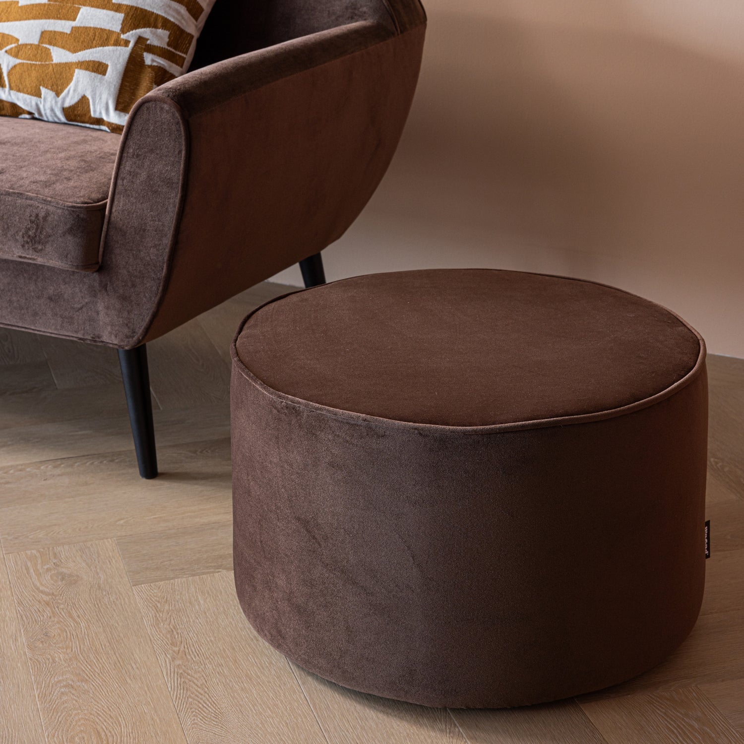 SARA HOCKER 36xO60 CM NIEDRIG SAMT DUNKELBRAUN [fsc]