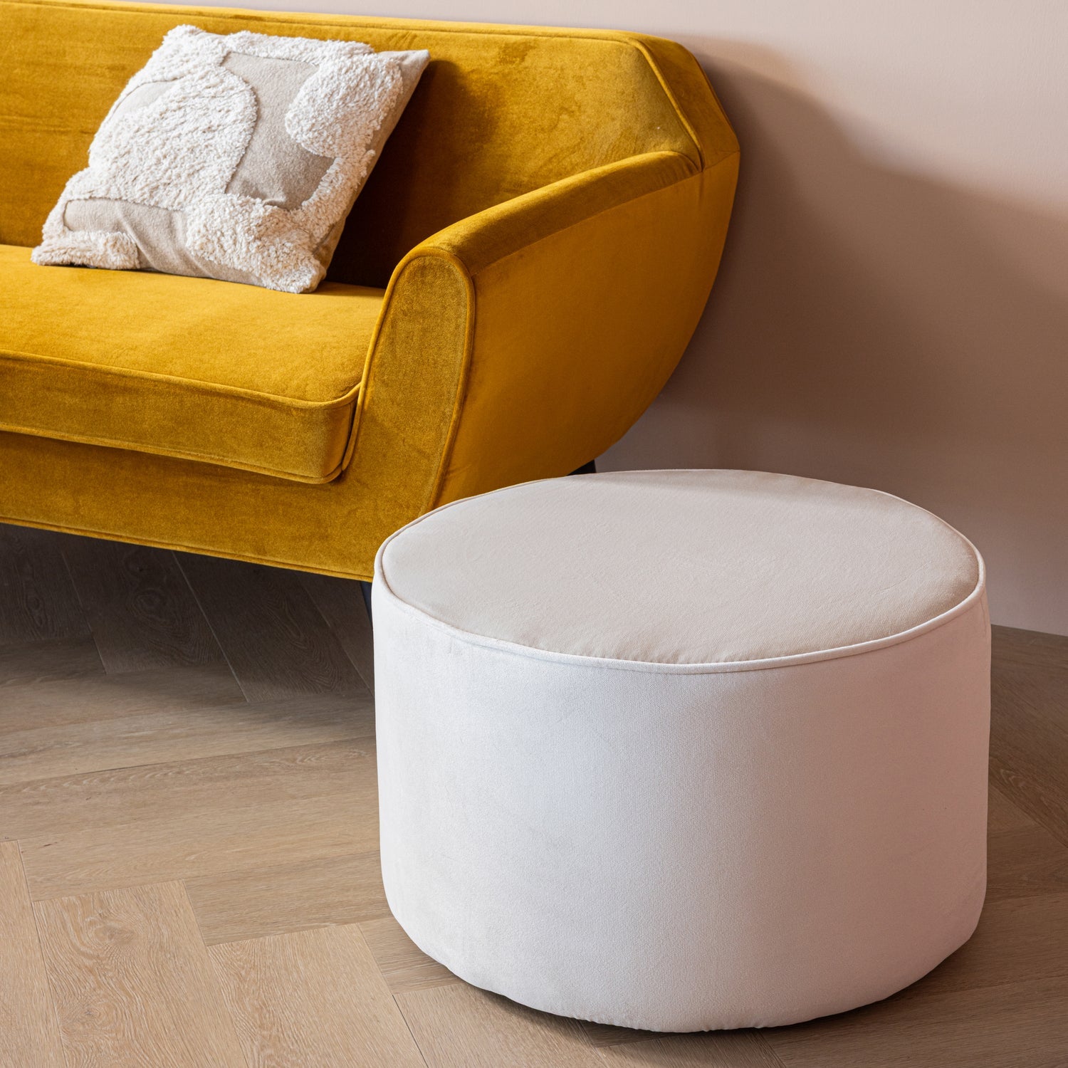 SARA HOCKER 36xO60 CM NIEDRIG SAMT OFF WHITE [fsc]