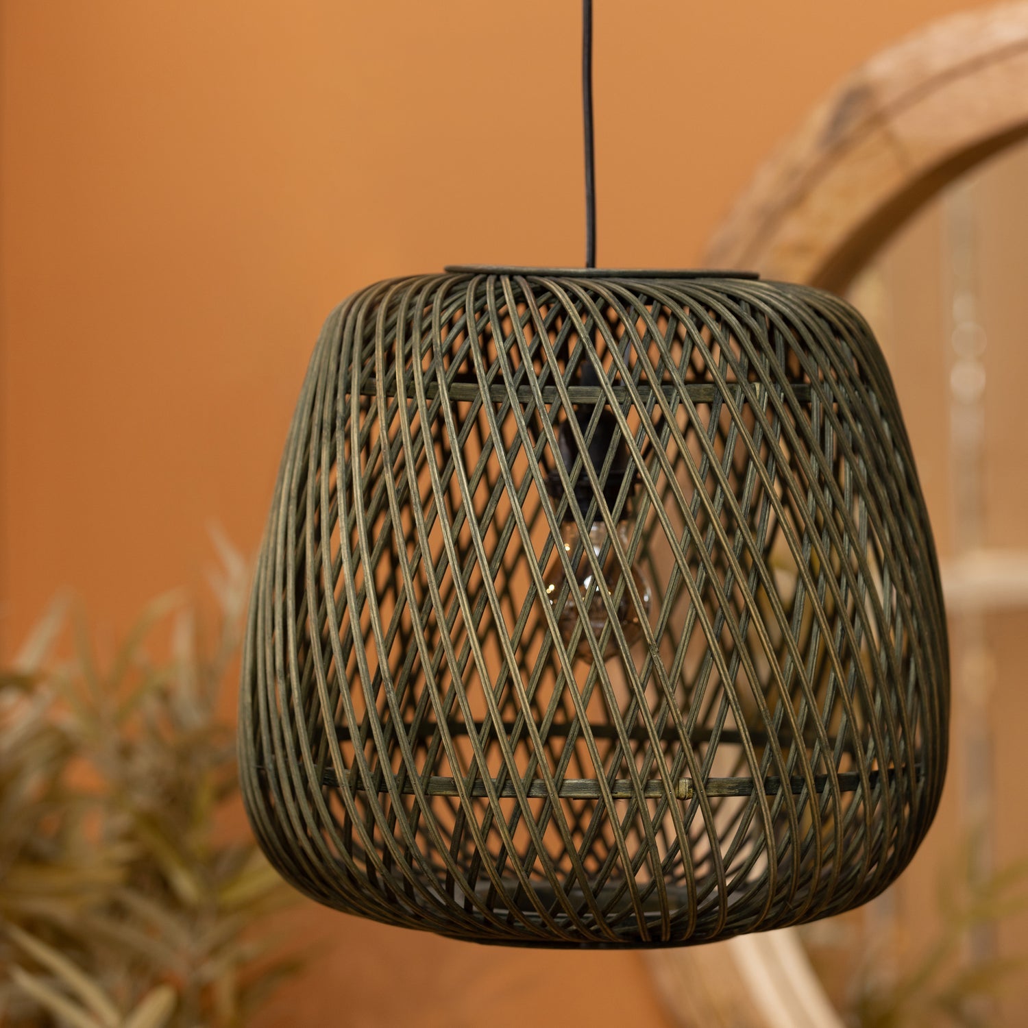 MOZA HANGENDE LAMPE BAMBUS GRUN 36x36CM