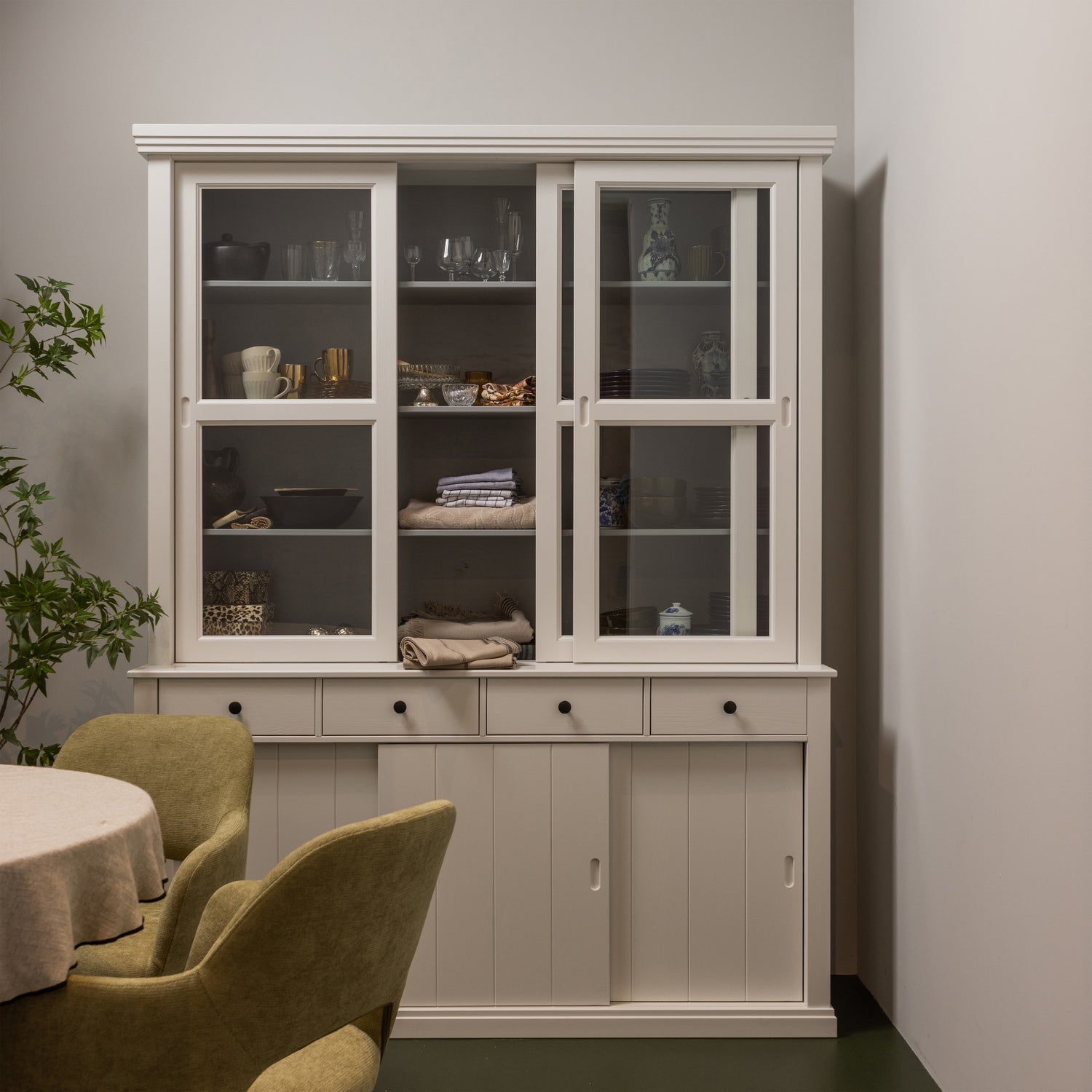 LAGOS BUFFETSCHRANK GROSS WEIss [fsc]