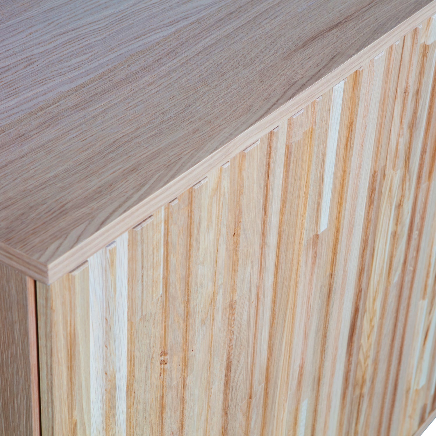NEW GRAVURE KOMMODE 200 CM EICHE NATUREL [fsc]