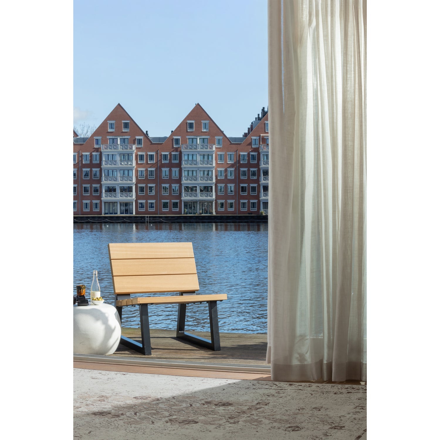 PEBBLE COUCHTISCH WEISS 35xO50