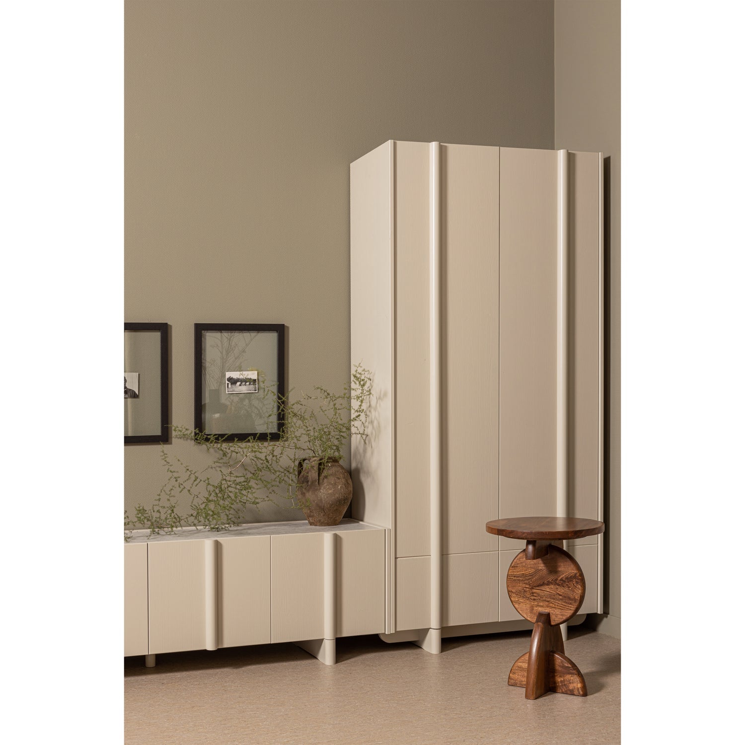 BASU TV MOBEL KIEFER DUST [fsc]