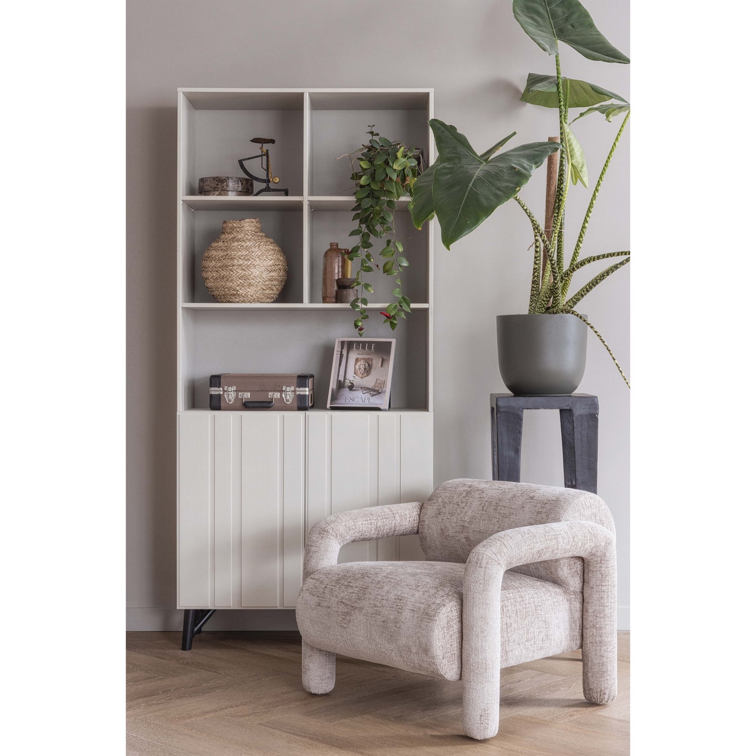 MILLER 2-TURIGER SCHRANK KIEFER DUST [fsc]