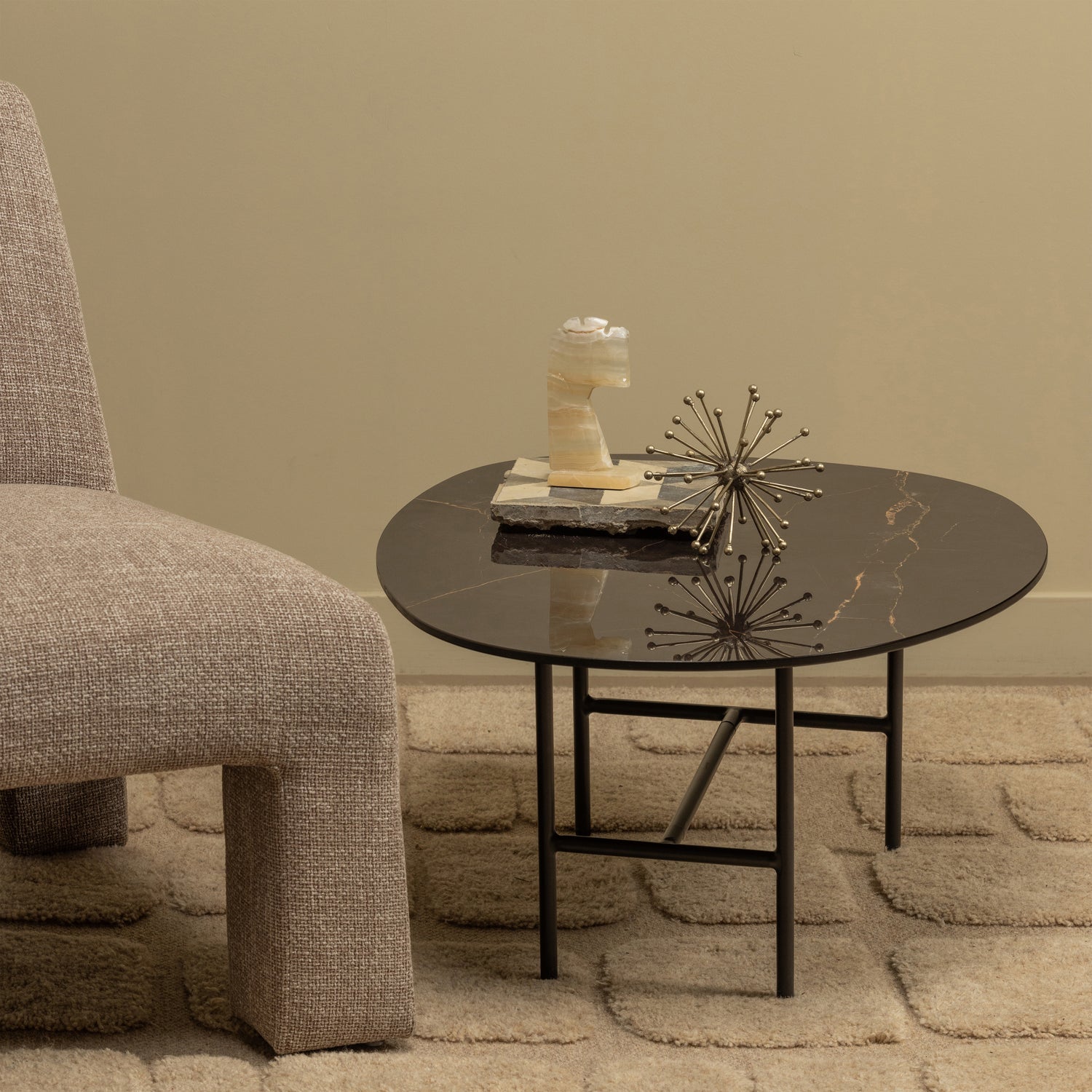 VAJEN COUCHTISCH MIT MARBLE LOOK TOP SCHWARZ 70x70CM