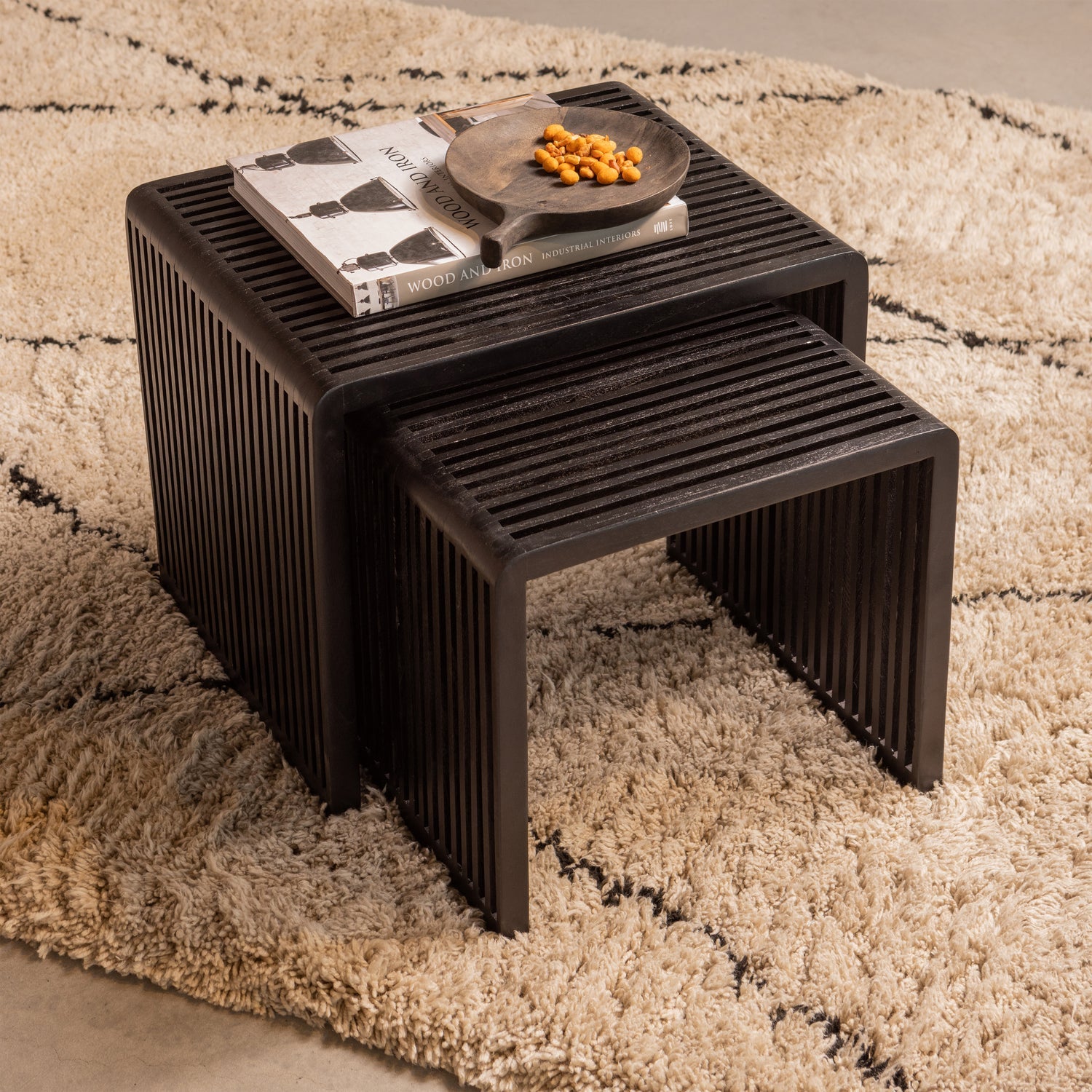2ER SET - WILLA BEISTELLTISCHE RECYCELTES TEAK SCHWARZ