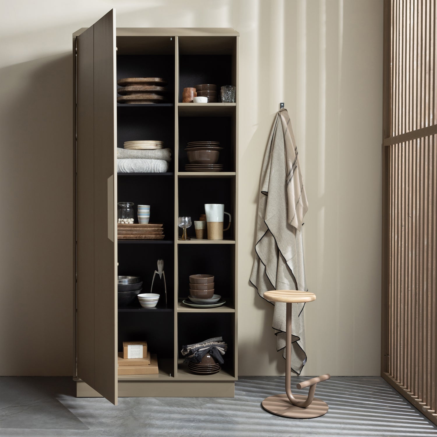 LOWEN ABLAGESCHRANK KIEFER MUD [fsc]