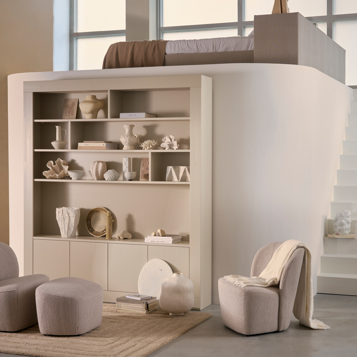 LOFTY HOCKER BOUCLE GRAU