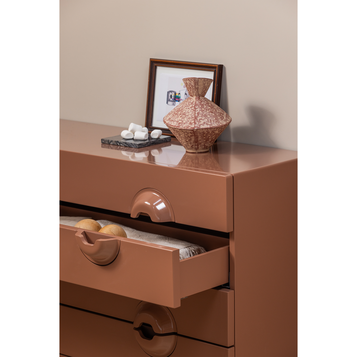 MERGE SCHUBLADENSCHRANK EUCALYPTUS HOLZ ALTROSA