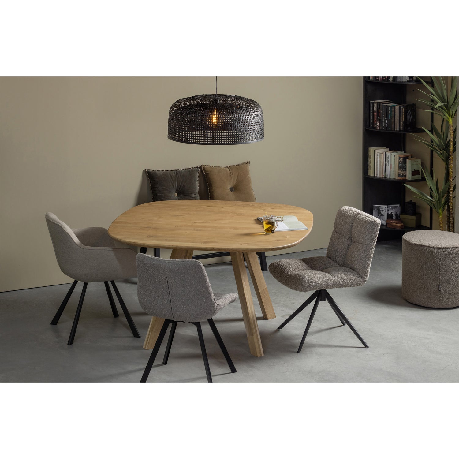 CONSTRUCT HANGENDE LAMPE SCHWARZ