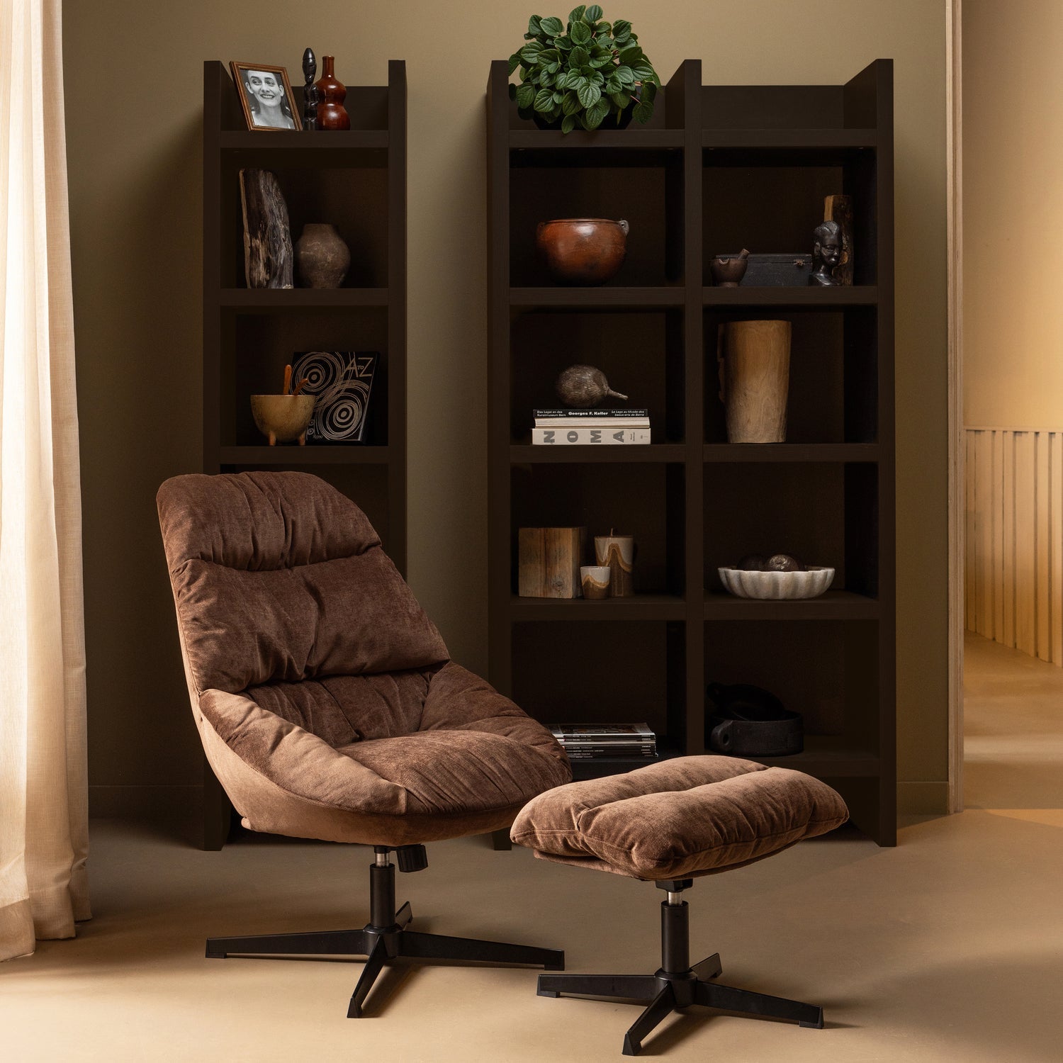 YARO DREH SESSEL MIT HOCKER ESPRESSO