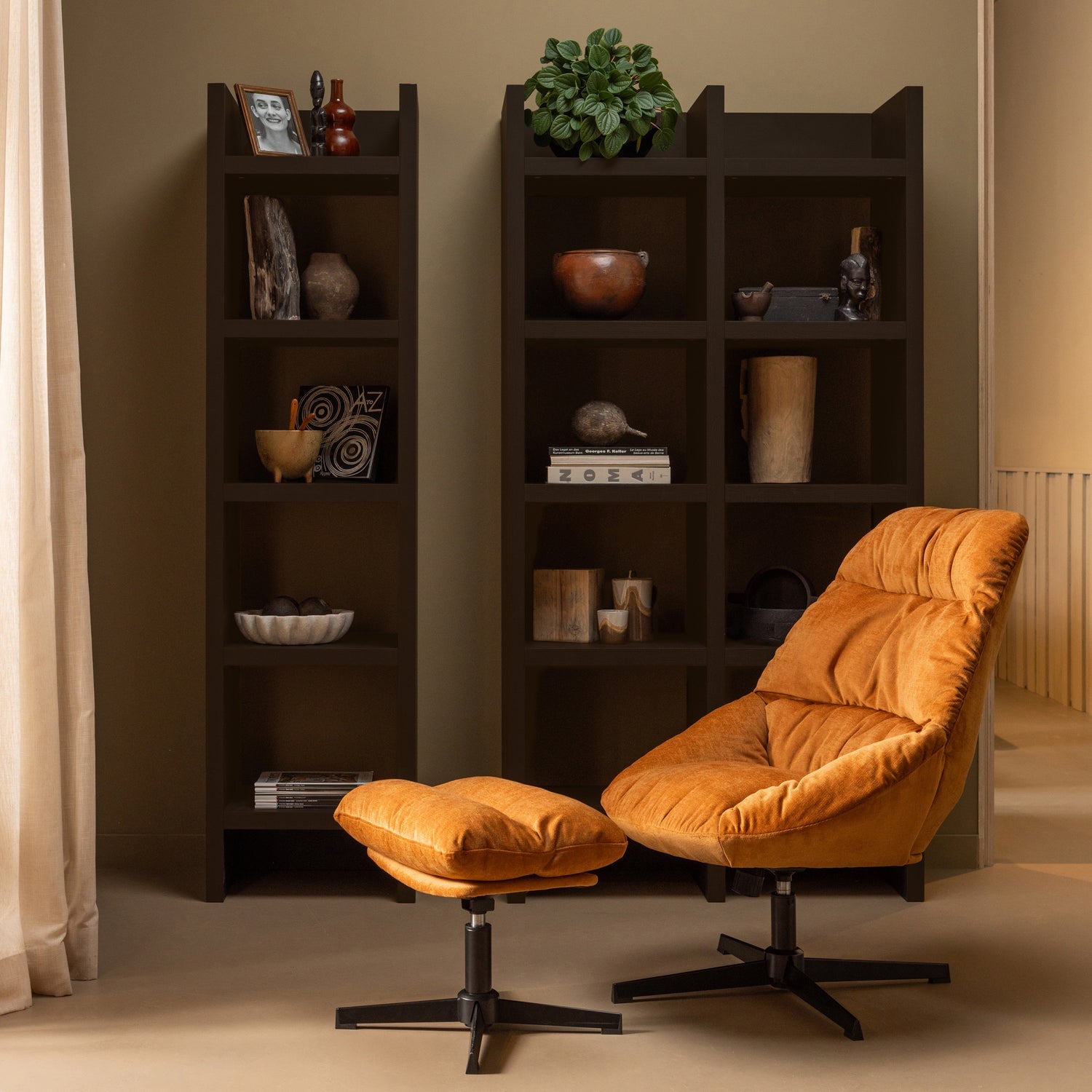 YARO SESSEL MIT HOCKER GINGER