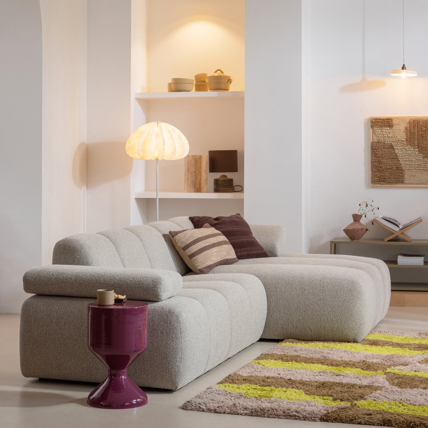 MOJO CHAISE LONGUE RECHTS GERIPPTER STOFF ECRU