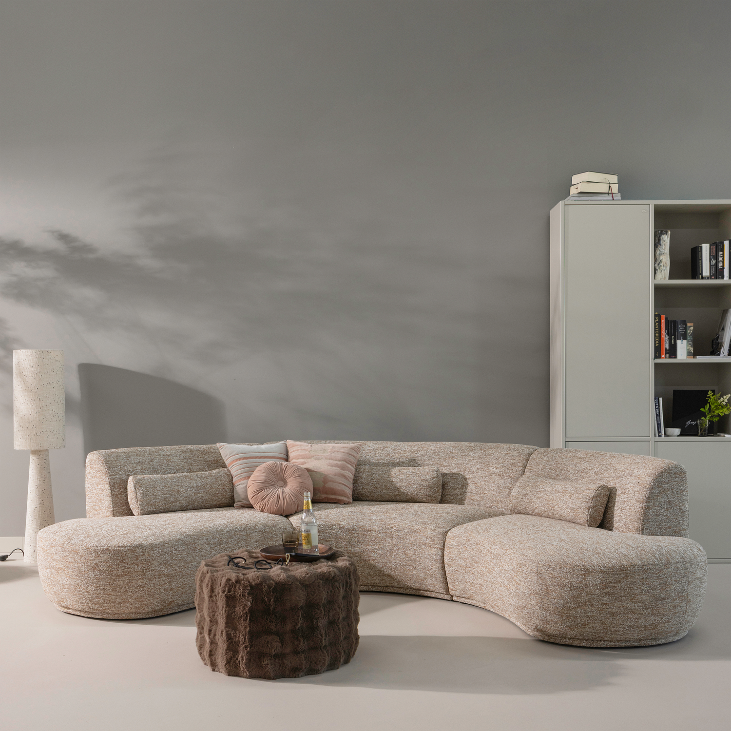 OLVEN HOCKER NIEDRIG FLUFFIG LAGER BRAUN