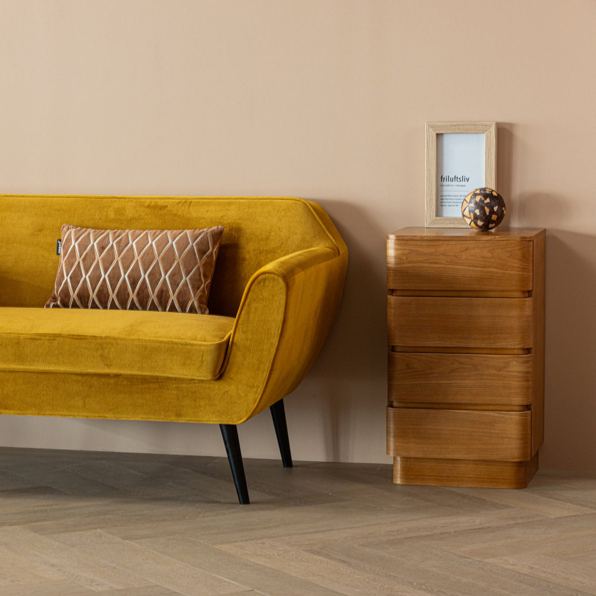 ROCCO SOFA 150 CM SAMT OKERGELB [fsc]