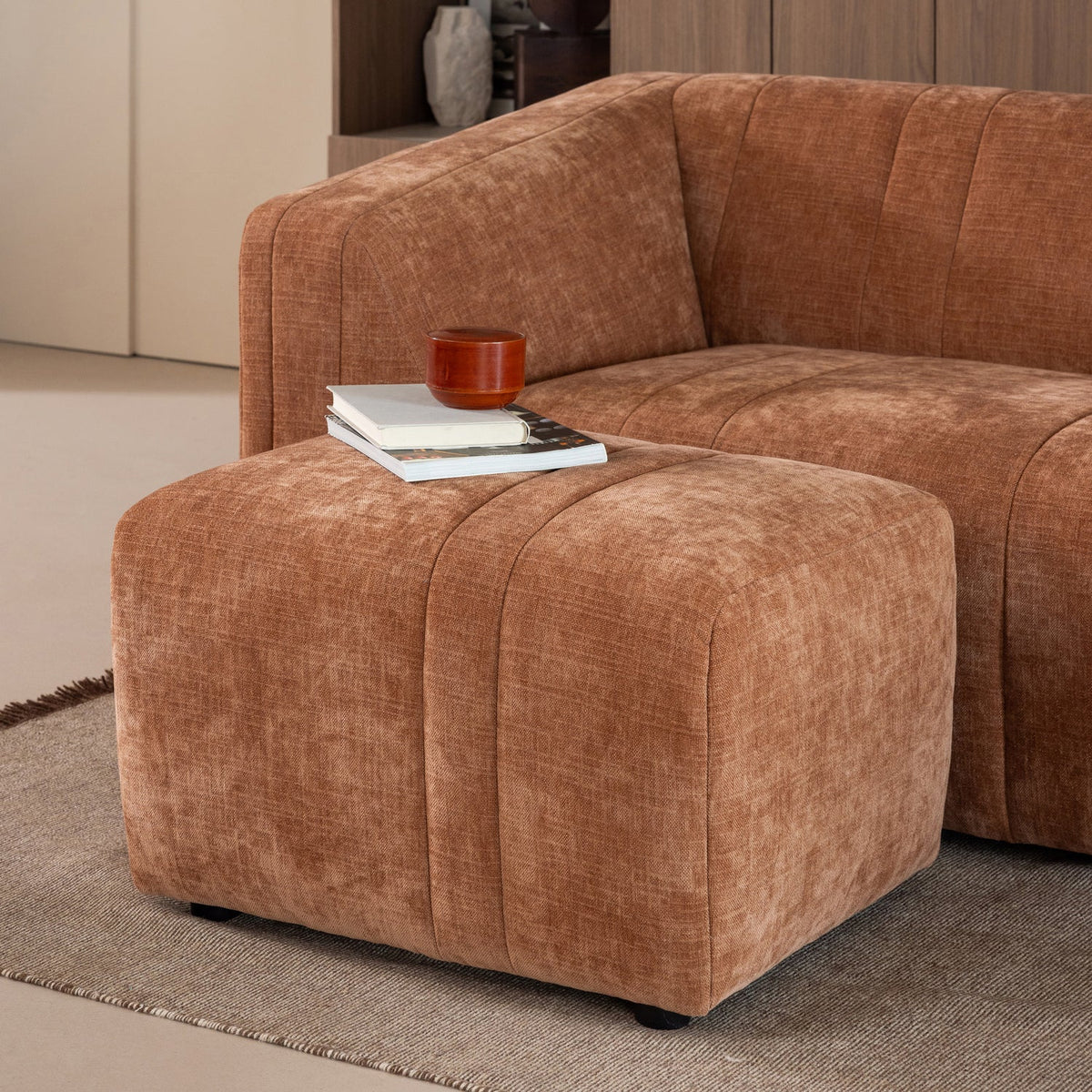 OMAIRE HOCKER CHENILLE HELLROSA [fsc]