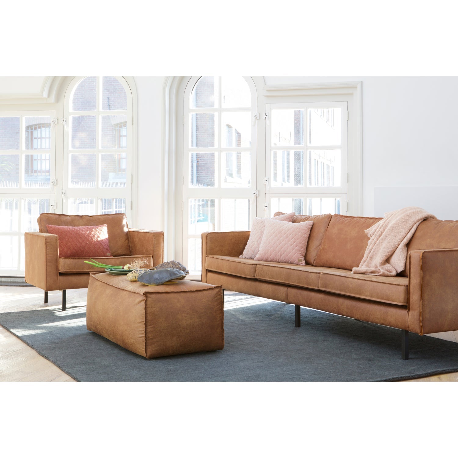 RODEO SOFA 3-SEATER COGNAC