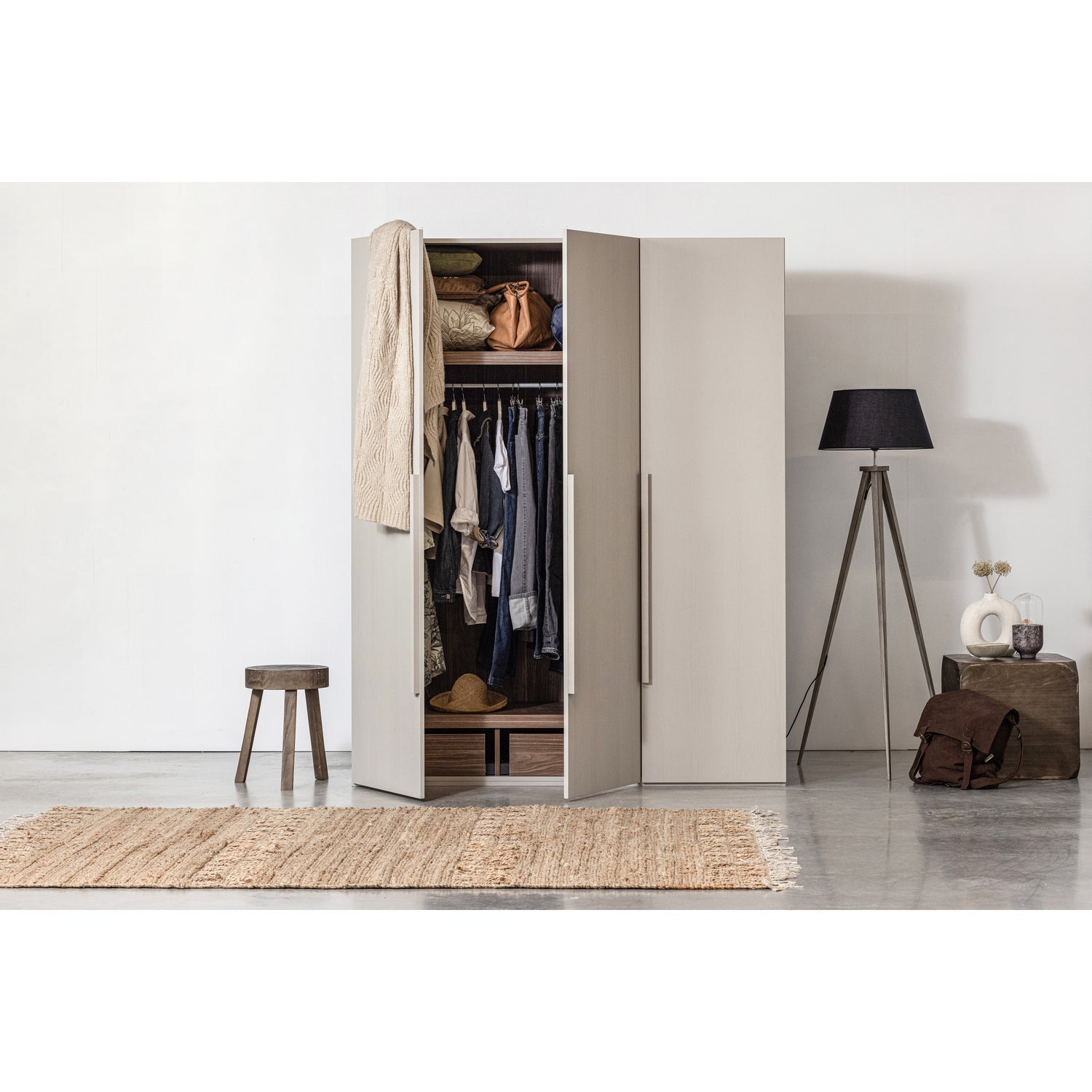 RENS 3-TURIG SCHRANK LANGES GRIFF WALNUSSE/KIESELGRAU [fsc]