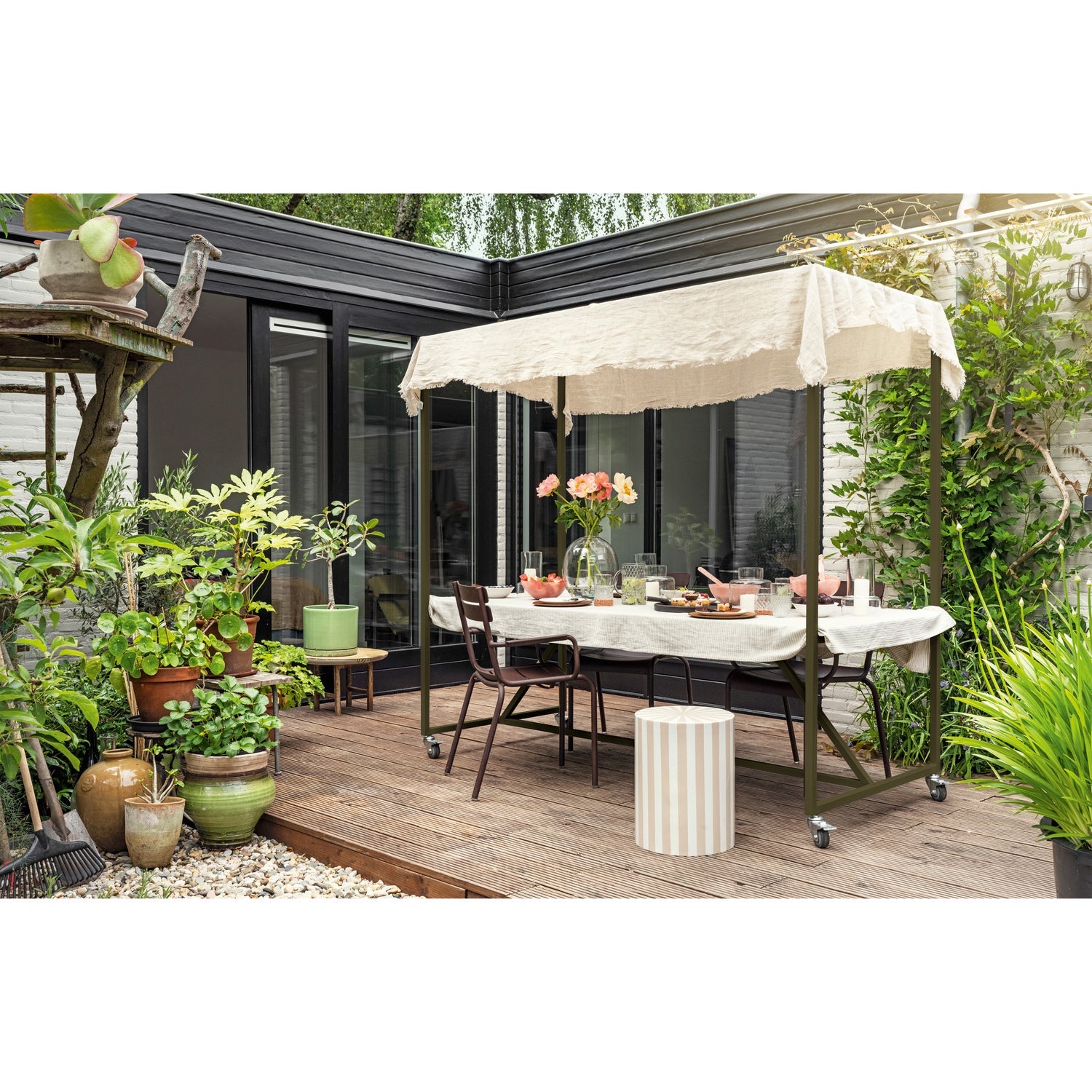 BLUE SKY GARTENTISCH HOLZ MIT DEKOGESTELL CAMOUFLAGE GRUN