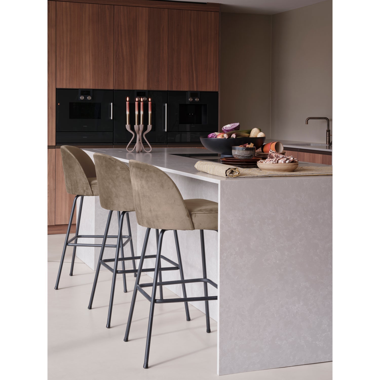 VOGUE BARHOCKER 80CM SAMT KHAKI
